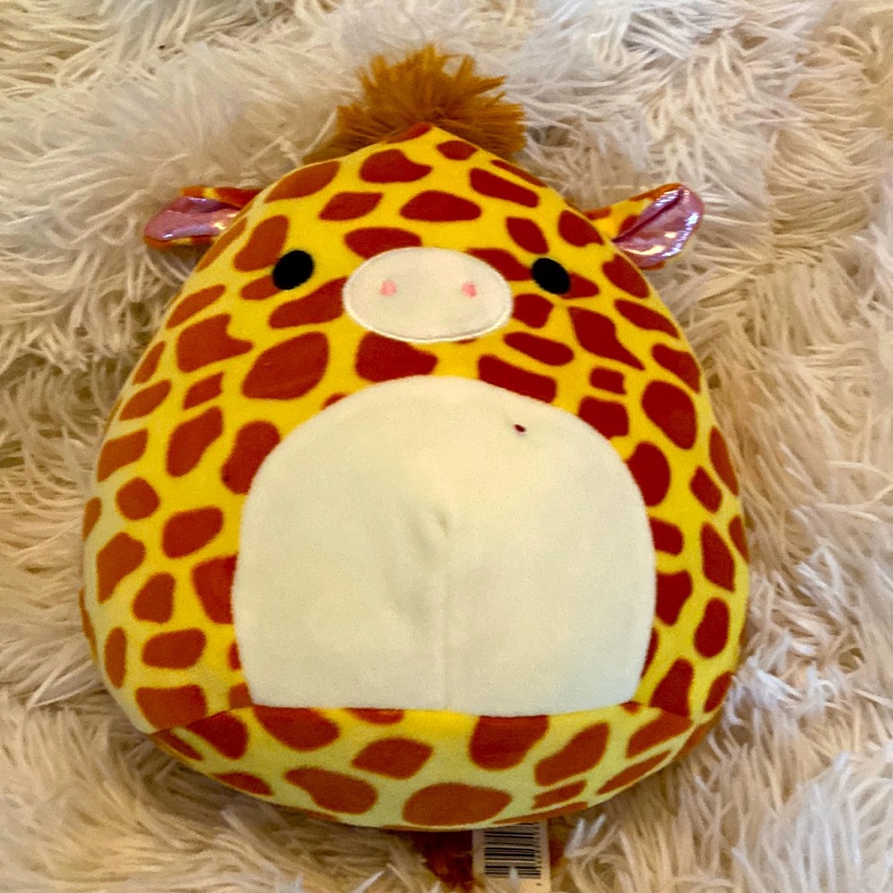 Gary the giraffe